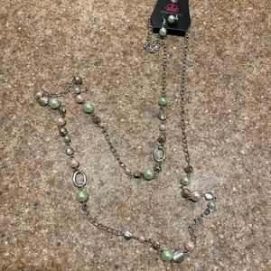 Paparazzi necklace and earrings
